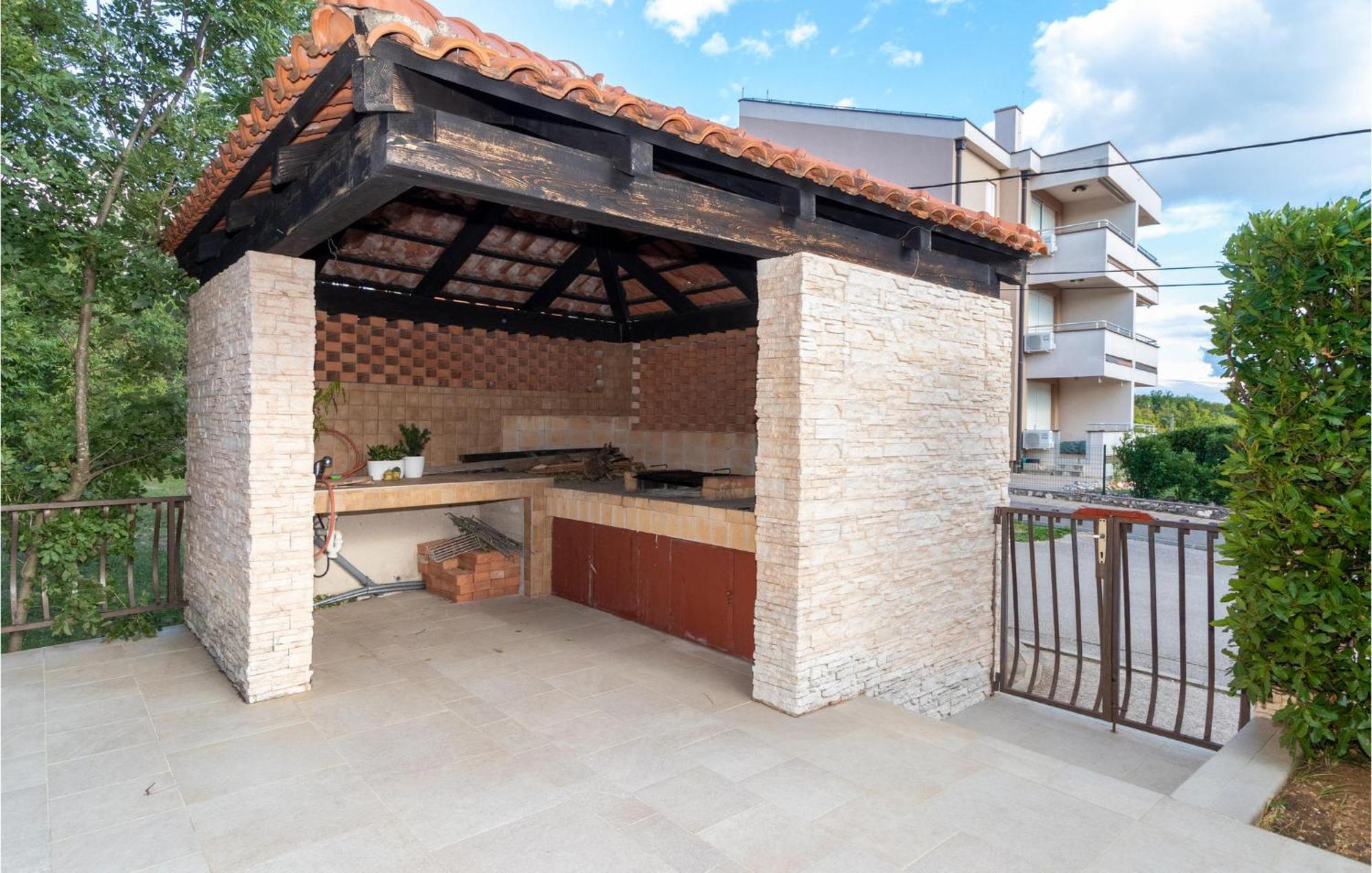 Nice Apartment In Jadranovo With Kitchen 외부 사진