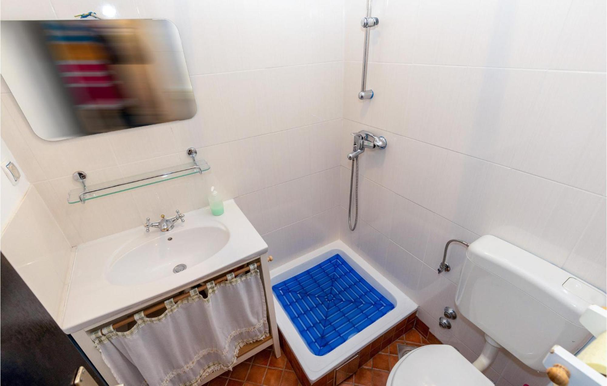 Nice Apartment In Jadranovo With Kitchen 외부 사진